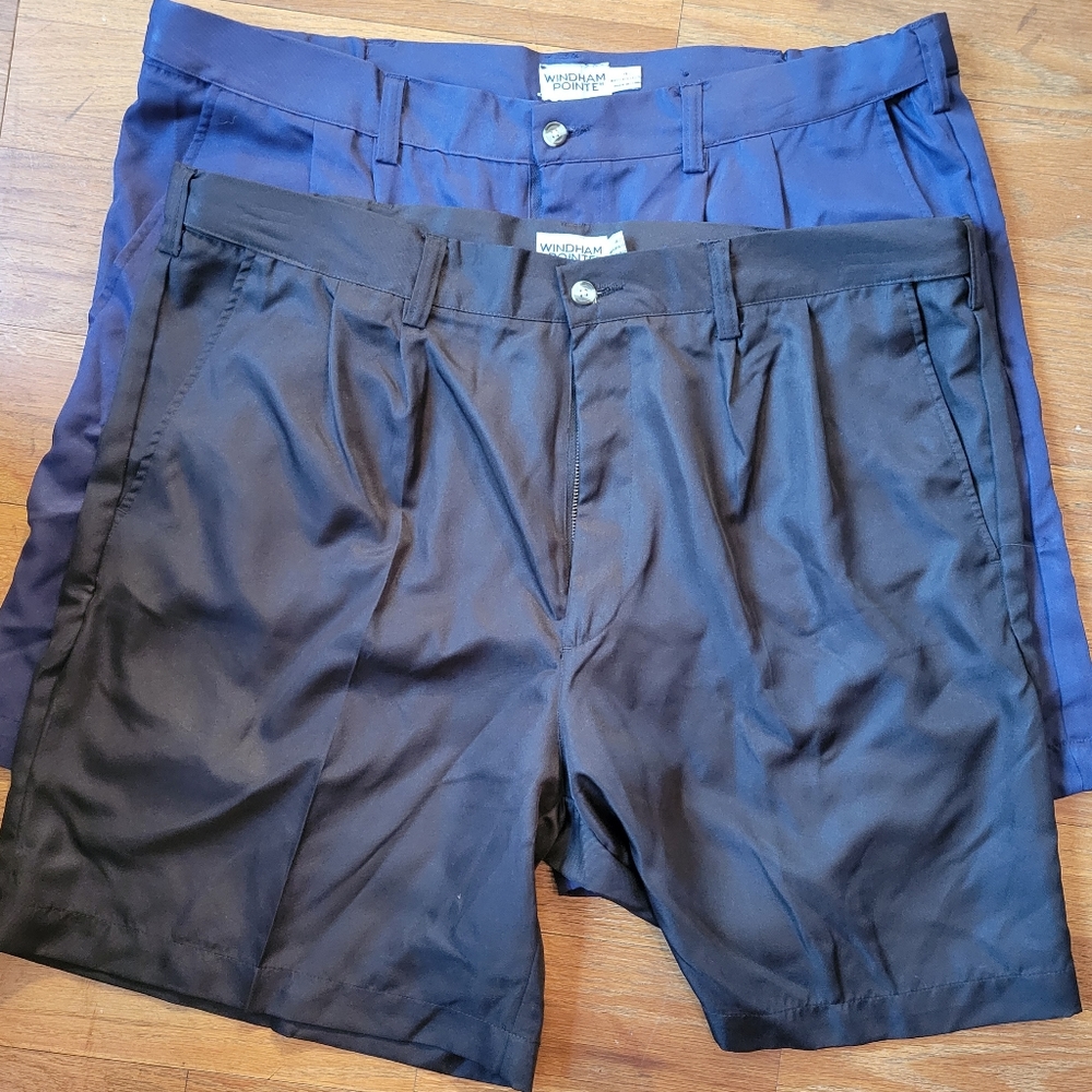 Windham Pointe Mens Golf shorts Quantity 2 Country Club 42 Blue & Black Pair